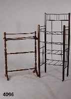 Handtuchhalter und ZeitungsstÄnder, Handtuchhalter um 1890, GrÜnderzeit, Holz, ca. 82x57 cm ZeitungsstÄnder wohl Wien, um 1900/04 , Holz und ...