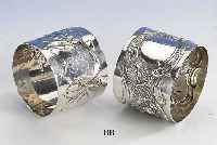 2 Serviettenringe, um 1900/05, 800er Silber, deutsch, floral verziert, Jugend- stil bzw. Historizismus