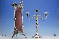 Standbilderrahmen, Eisen, Osten um 1900, reiner Jugendstil, H 52 cm