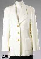 ESCADA-Blazer, wollweiß, Schurwolle/Angora, Gr. 40, 2 aufges. Taschen, 3 KnÖpfe, klass. Schnitt, RÜckenl. ca. 69 cm, kaum getragen