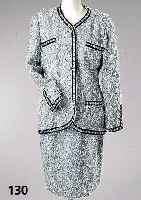 AMAROTICO-2-Teiler, hellblau/schwarz/weiß, Baumwolle/Viskose-Boucle, in Chanel-Optik, best. aus Weste, RÜckenl. ca. 66 cm, 4 KnÖpfe, und Rock, ...