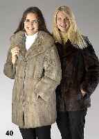 Konvolut 2 Pelzjacken, 1 x braune Nerzjacke, Gr. ca. 38/40, gerader Schnitt, angesetzte Ärmel, 2 Ein- schubtaschen, Kragen, RÜckenl. ca. 68 cm; ...