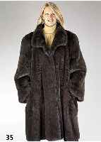 Taupebraune Nerz-Langjacke, SAGA Males, Gr. 40/42, aktueller Schnitt, eingesetzte Ärmel, großer Kragen, 2 aufgesetzte Taschen, Weite ca. 255 cm, ...
