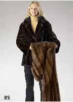 Jacke und Stola aus Nerz, Gr. 40, StolajÄckchen mit ArmfÜhrungen, mittelbrauner Nerz, braunes Seidenfutter, Innentasche mit Besitzermonogr., ...