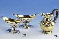 2 SalzschÄlchen, England um 1830/31, 925er Silber, innenvergoldet, Meistermarke RH = R. Hennell, stilrein, Empirestil, reine Treibarbeit, ...