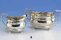 Sahnegießer und Zuckerschale, London 1830/31, 925er Silber, Treibarbeit, Kordelband- verzierung, KugelfÜße, Korpus 4-fach gerieft, ...