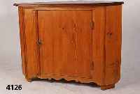 Eckschrank, deutsch, um 1800, Weichholz, Zibelkiefer und Tanne, Decke Eiche, restauriert, wohnfertig, ca. 80x110x64 cm, Schenkeltiefe 75 cm