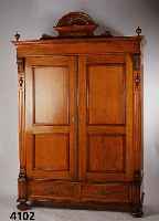GrÜnderzeitschrank, deutsch, 1890/00, Korpus Eiche massiv, z.T. Weichholz, Front und Seiten Nußbaum massiv, aufgesetzte 3-fach get reppte ...