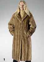 Hellbrauner Saga-Mink-Nerzmantel, Gr. 40, 2 Einschubtaschen, stÄrkere Tragespuren, RÜckenl. ca. 110 cm