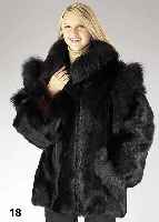Gaewolf-Jacke, Gr. 40/42, schwarzes Fell, schwarzes Innenfutter mit Label: Gaewolf Ex- clusiv, 2 seitl. Einschubtaschen, angesetzte Manschetten ...