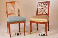 3 BiedermeierstÜhle, deutsch, 1830/40, Kirsch massiv, dick furniert, mit alter Hefter ung, Verzierung neu, Gebrauchsspuren, ca.