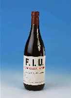 Beuys, Joseph, 1921-1986, eine Flasche Rotwein, Vino Montepulciano d' Abruzzo, o.J., mit FIU Etikett-Difesa della Natura, handsigniert, ...