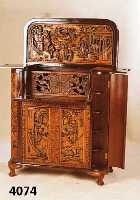 Barschrank, China, 60er Jahre, fÜr den englischen Markt gemacht, Linde, Buche und Eiche, eingelassene Panele mit stiltypischer Schnitzerei: ...