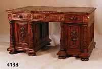 Schreibtisch, Flandern, um 1900/10, Eiche massiv, reiche Schnitzereien, 3/4-SÄulen, aufgesetzte Schnitzereien, reiche Drechselar- beit, ...