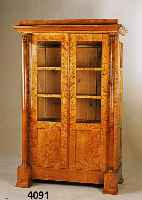 Vitrinenschrank, nach Vorbild von 1830, Korpus Weichholz und Birke, z.T. furniert und gespiegelt, StilmÖbel als Sammlerschrank zu verwenden, ...
