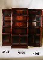 Vielzweck-BÜcherschrank, Ostasien, nach englischem bzw. berlinischem Stil von 1900/10, Rotholz, verglast, Fenster aufklappbar, MessingbeschlÄge, ...