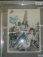 Marc Chagall, Lithographie, Liebende vor dem Eifelturm, im Stein signiert, stockfleckig