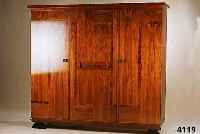 Schrank, ArtDeco, um 1928/32, im Stil des Hallischen MÖbels, Korpus Weichholz, Nußbaum, Wurzelnuß, Palisander und Ebenholz furniert, teilweise ...