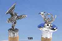 2 Zierkorken, 925er Silber, vollplast. aufgesetzte Wildtiere: 1x gr. Auerhahn, mas- sive, schwere Ausf., 1x Jagdhorn mit Geweih, H ohne Kork bis ...