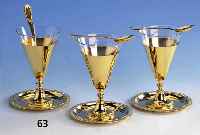 6 Eisbecher, Wolf Pforzheim, Feingold- auflage, jeweils auf Unterteller Durchm. ca. 12.5 cm, Glaseinsatz und orig. LÖffel, Ges.-H ca. 6.5 cm