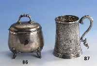 Bierkrug, Indien um 1880/90, Silber geprÜft, Wandung umlaufend reich be- bildert mit buddhistischen Szenerien bzw. sÜdindischen und ...
