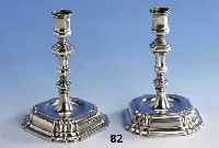 Kerzenleuchterpaar, deutsch, Augsburg um 1736/37, Silber, Tremoulierstich, Meister- marke vgl. Seling Band 3, die Kunst der Augsburger ...