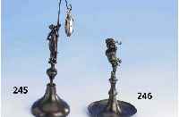 TaschenuhrstÄnder "Putto", Bronze patiniert, vollplastische AusfÜhrung, H. ca. 13 cm