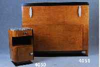 Paar BeistellschrÄnkchen, Frankreich, um 1920, edles Wurzelfurnier, z.T. schwarz abgesetzt , verchromte BeschlÄge, aufgesetzte Marmor- platte, ...