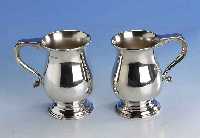 2 Tassen, Birmingham um 1968, 925er Silber, klassische Form, H ca. 10.5 cm, ca. 325 g