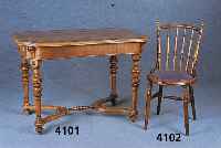 Salontisch, deutsch, um 1870/80, Korpus Weichholz, FÜße und Beine Buche massiv, Ver- strebungen Nußbaum, aufgesetzte Velute Maha- goni, Platte ...