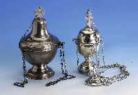 Konvolut 2 ÖllÄmpchen, Rußland um 1900, Metall versilbert, 1 x Meistermarke IF unged., H ca. 20 bzw. 24 cm