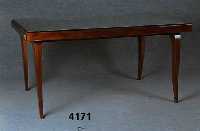 Tisch, Frankreich, um 1940, Gestell Mahagoni massiv, Platte kaukasisch Nußbaum, 4-fach gespiegelt, original Glasplatte, diese leicht beschÄdigt, ...