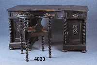 Schreibtisch mit Stuhl, deutsch, um 1910, Eiche und Buche massiv, Eichefurnier, Bronze- beschlÄge, SchubfÄcher, sehr praktische Ein- teilung, ...