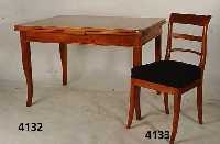 Tisch, Biedermeierstil, Kirsche massiv, unter Verwendung alter Teile, ausziehbar, wohnfertig, leichte Gebrauchsspuren, ca. 79x 120x85 cm