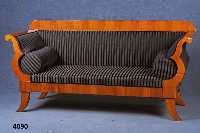Sofa, im Biedermeierstil, Korpus Weichholz, Kirschbaum massiv, Kirschbaumfurnier gespie- gelt, nach Vorbild von 1830/40, wohnfertig, elegant, ...
