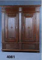 Hochzeitschrank, mitteldeutsch, datiert 1838, wohl Berlin, Eiche massiv, klassizistisch, durchgehende vielfach geriefte Lisenen und Inlets, ...