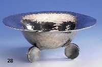 Anbietschale, Polen, 30er Jahre, 800er Silber, Hammerschlagverzierung, reines Art-Deco, 1 Fuß besch., sichtbar, H 11 cm, D ca. 26 cm, ca. 405 g, ...