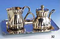 SahnekÄnnchen und Zuckerschale auf Tablett, 925er Silber, RÄnder gewellt, Zuckerschale mit Deckel, H. ca. 10 cm, Tablett ca. 25 x 19 cm, total ...