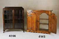 Theke, Spanien, Barockstil, Nußbaum massiv, Flachschnitzereien aus dem Vollholz, Eisen- appliken, schmiedeeiserne Verzierung, RÜck- seite offen, ...