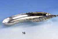 Federschale, Warschau um 1900/05, WMF, Metall versilbert, l. gedellt, L. ca. 38 cm