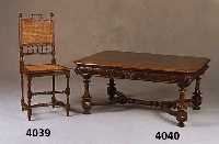 4 StÜhle, Belgien, um 1890/1900, Eiche massiv, reiche Drechselarbeit, RÜcken und Sitz mit Rohrgeflecht, Lehnen mit LÖwenkopfab- schluß, Griffe ...