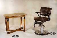 Salon-Beistelltisch, deutsch, um 1900/05, Korpus Weichholz, Eiche massiv, Eichefurnier, Ecken abgeschrÄgt, Beine in Form von Doppel- sÄulen, ...