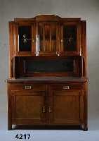 AufsatzmÖbel, Wien, um 1900, Jugendstil, Korpus Weichholz, Buche, Mahagonifurnier von sehr guter QualitÄt, feines helles Braun, facettierer ...