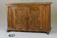 Buffet, deutsch/Hessen, um 1790/1820, Eiche massiv, auf Rahmen gearbeitet, RÜcken Weich- holz, dieser sekundÄr, Leistenverzierung doppelt ...