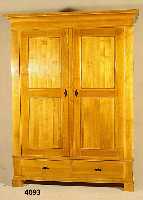 Biedermeierstilschrank, nach dem Vorbild von 1830/40, Kirschbaum massiv, auf Rahmen gearbeitet, gespiegeltes Furnierbild, Kopf 3-fach gestuft, ...