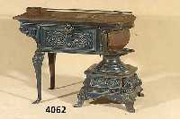 KÜchenofen, Frankreich/Belgien, um 1900, Gußeisen, Renaissancestil, teilweise blau-grau emailliert, 2 freie Handleisten, starker Barockeinfluß, ...
