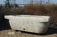 Wassertrog, deutsch, um 1920, Granit massiv, aus einem Block gehauen, auch als Brunnen ge- eignet, aufwendige Arbeit, vielfach verwendbar , ...