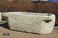 Wassertrog, deutsch, um 1920, Granit massiv, aus einem Block gehauen, auch als Brunnen verwendbar, aufwendige Arbeit, reprÄsentativ, vielfach ...
