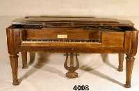 Tafelklavier, deutsch, um 1842/50, Schmied- mayer & SÖhne, Stuttgart, Rahmennummer 4862, Korpus Weichholz, Wurzelnußfurnier, 6 1/2 Oktaven, ...