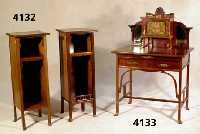 Damenschreibtisch, sÜddeutsch, um 1899/1902, wohl Worms, Jugendstil, Mahagoni massiv, Ma- hagonifurnier, elegante LinienfÜhrung, Spros- ...